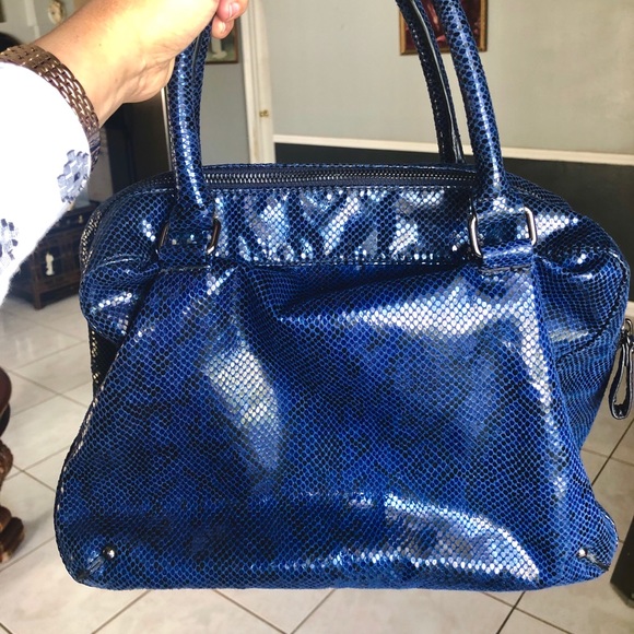 Armani Exchange shiny snakeskin bag - Picture 2 of 8